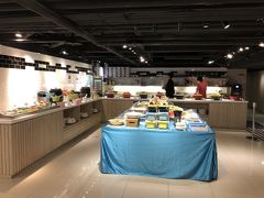 3日目の朝です。ホテルの朝食会場の様子です。ごはん、おかゆ、パン、シリアルなど洋食、中華が多数品揃えされていました。料理も日替わりで少しずつ変化があり、飽きずに食べることができました。