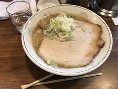 夕食は札幌のラーメン横丁で。定番の味◎