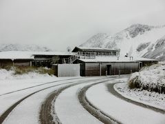 一夜明けて雪景色
１４：３０のバスでクイーンズタウンに行きます