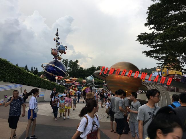 後はなるべく待ち時間の少ない乗り物に乗って楽しみました～