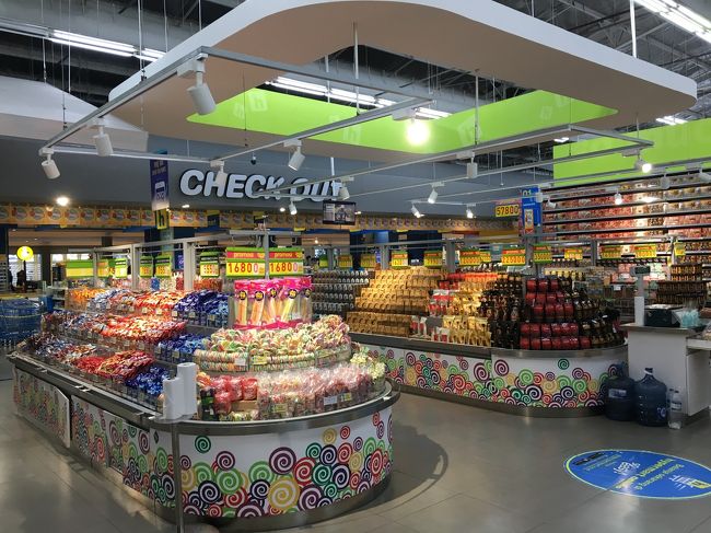 お土産を購入<br />今回カーチャーターは評判の良かったバリ恋ツアーさんにお願いしました～<br />ガイドさんもとっても丁寧な方だったのでまた次回も利用させてもらいます！