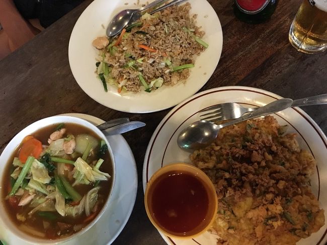 ナシゴレン、チャプチャイ、フユンハイどれも美味しい！<br />しかもワルンだけあってお安い！<br />昨日ファットボウルじゃなくてこっちに来れば良かった～(>_<)<br />ここなら2日連チャンでも全然いいわ～