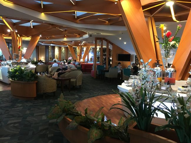 利用者数の割には席数少な目です