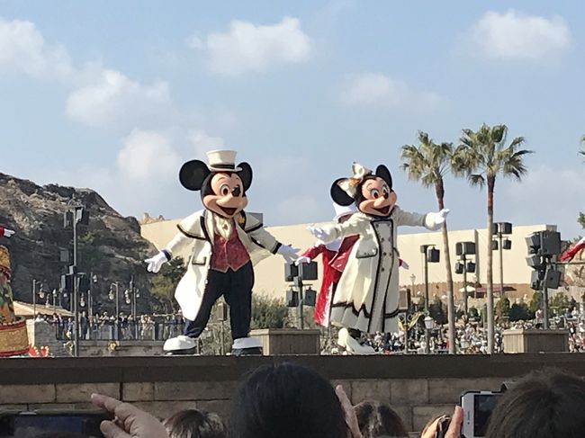 Tds 18年 東京ディズニーシー のクリスマス デコレーション New イッツ クリスマスタイム カラー オブ クリスマス ハロー ニューヨーク ハピエストセレブレーション オン ザ シー X マスのスペシャルメニュー グッズ ショー