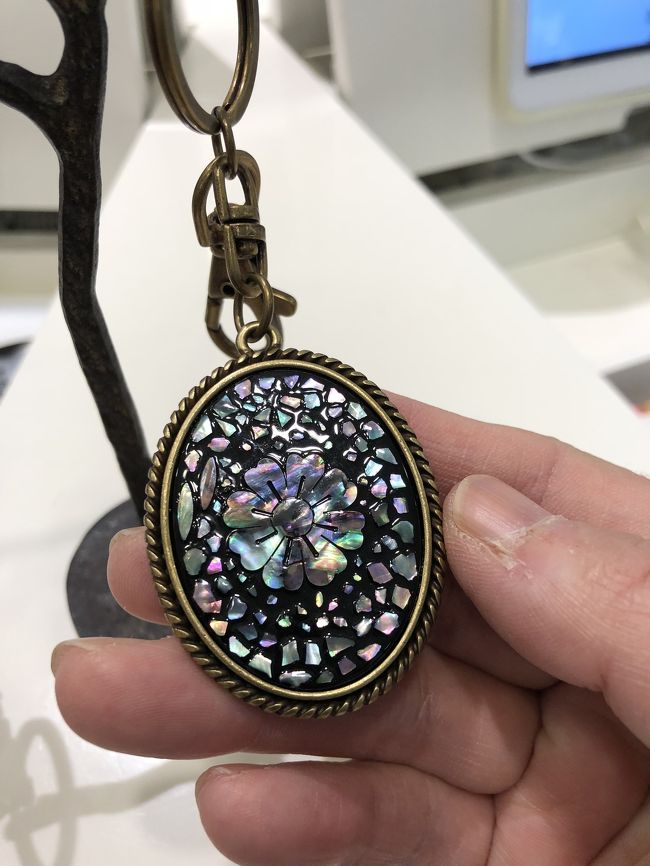 空港でやってる韓国文化体験<br />今回はキンホルダー作り