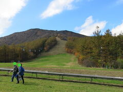 安達太良スキー場に到着
これからあだたら山ロープウェイに乗って紅葉を探しに行きます