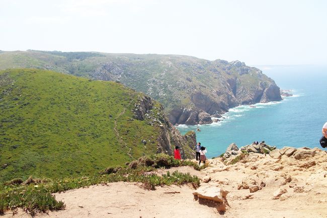 雄大な風景の中をミニトレッキング。
