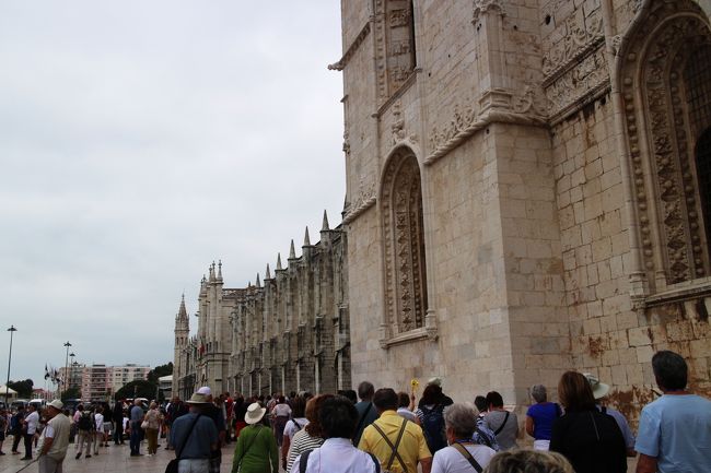 ジェロニモス修道院は長蛇の列。