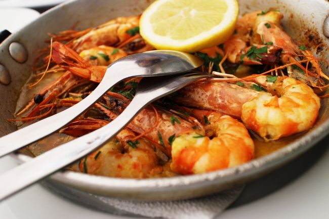 ランチ、エビのガーリック炒め。