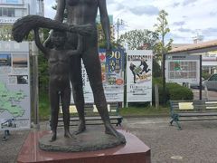 古川駅前の銅像