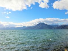 おぉぉぉ～っ！！素晴らしい絶景♪
支笏湖は、支笏洞爺国立公園の中にある、日本最北の不凍湖で、さらには日本で2番目の貯水量を誇るんだとか。