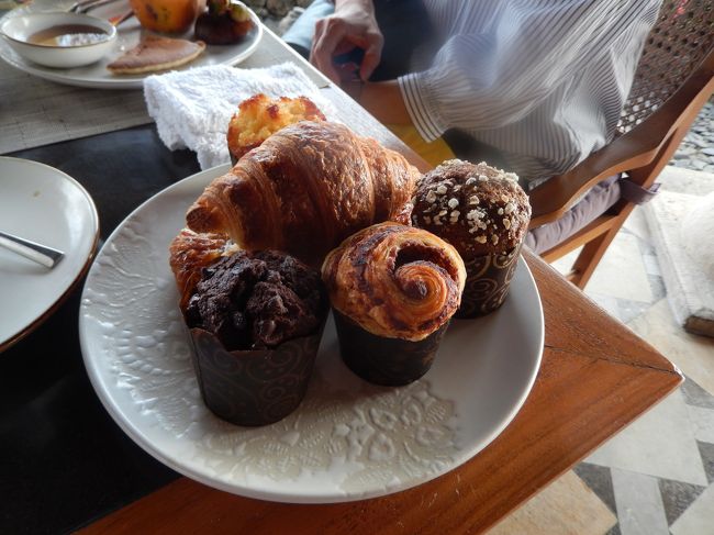 <br />　クロワッサン、マフィン類は美味しかった。<br /><br />　食べきれなかったので、BOXに入れてお部屋に持ち帰った。