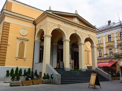 屋内マーケット（Gradska trznica）