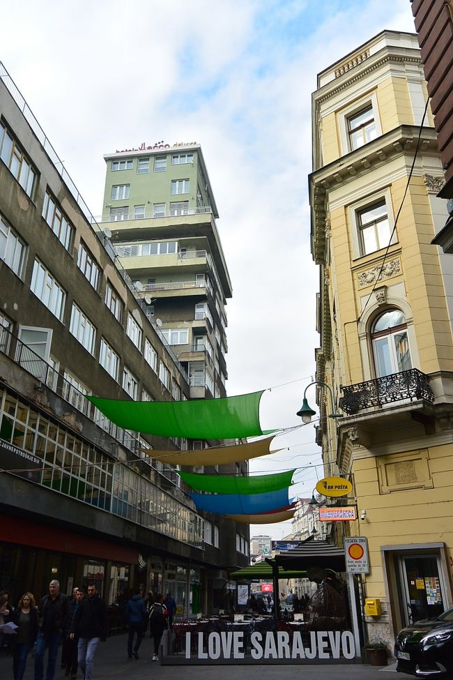 歩行者天国フェルハディヤ通り