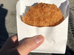 和田家のコロッケを買って城下町を食べ歩いて散策