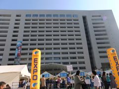 先にエントリーして、会場周辺をうろうろ。ちなみに翌週は福岡市長選挙らしいです。