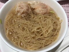 ホテルへ荷物を置いたら　即行動開始。
2泊3日のため時間がありません。
お腹が空いたのでまずは　クチコミで評価の高かった「池記」へ。

クチコミを見たとき　全く気付いていませんでしたが、なんとビールがない！

?兵衛の我が家には、旅先でノンアルなんて考えられません。

でも無い物はない。

滞在時間15分ほどで店をあとにしました。

この後から　入る時
ビールがあるかまずは確認。

すると　割とない店が多くあり、文化の違い？をかんじました。