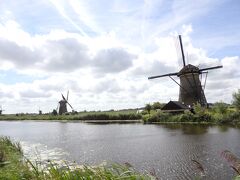 ついに到着！
青空の下、風を受けてよく回っています。