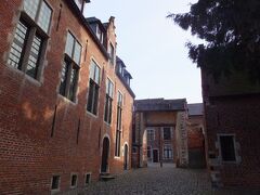 ここの良さは行ってみないとわからない。ちなみにarucoにルーヴェンは載ってない。
「ルーヴェンが一番よい」ってコメントしていた方、ありがとうございました。
