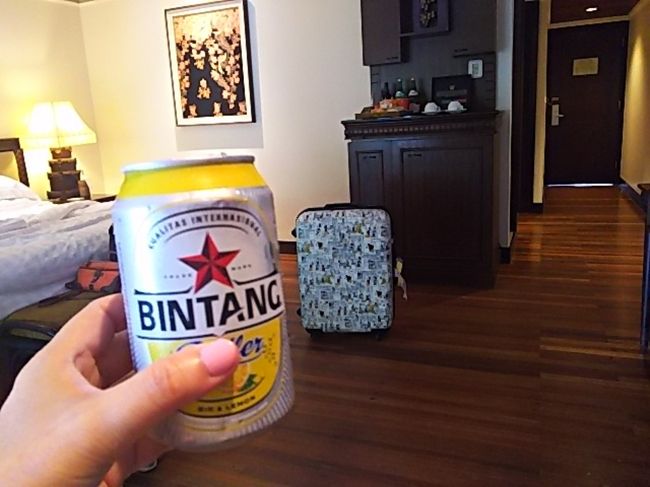 チェックアウト1時間前になったので部屋に戻り着替えて待機。<br />時間になりチェックアウトにクラブラウンジに行きます。