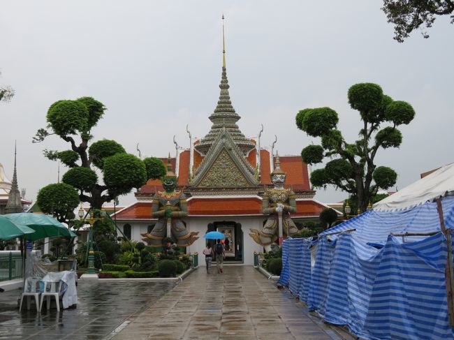 こちらは本堂。<br />腰痛がどう転ぶかわからなかったんで、こっちは外観を見て撤収。