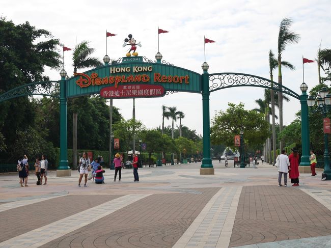 3日目です！<br />この日も昨日と同じように10時オープンと思い、9時にはエントランスへ向かいました。