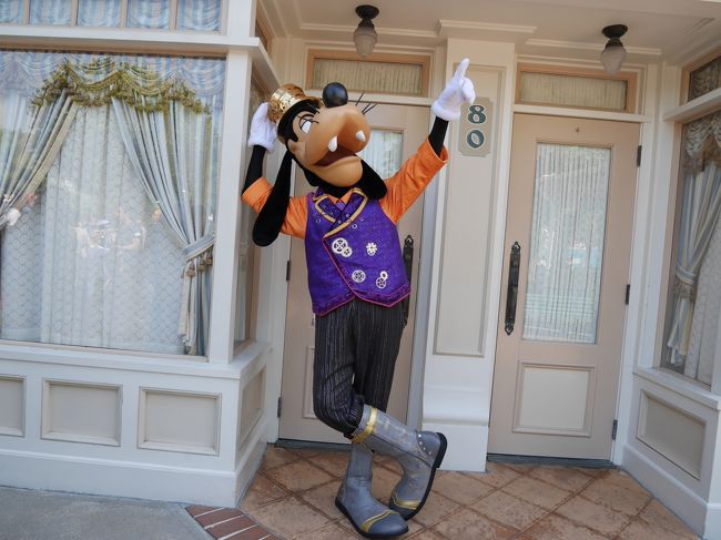 メインストリートでグーフィーとグリ♪