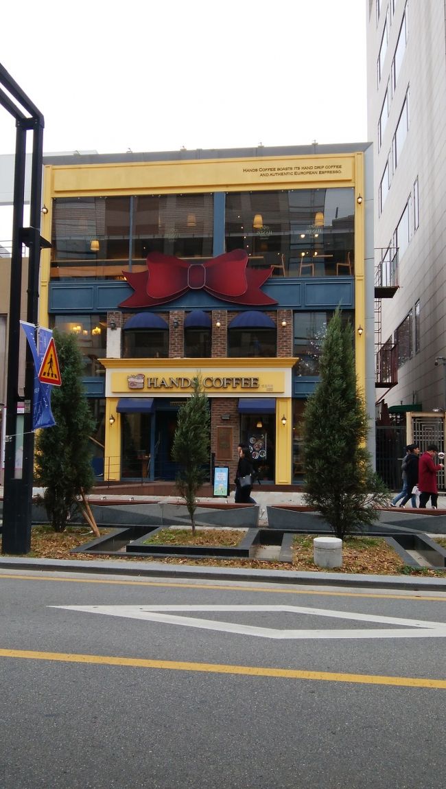 大邱に戻ってきました。<br />このカフェ、建物がすごくかわいい！<br />一度入ってみたいな～と思いつつまだ行けてません。