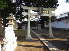 諏訪神社というのも全国ありますね。ここも写真だけで素通りです。藤沢宿まで遠いです。