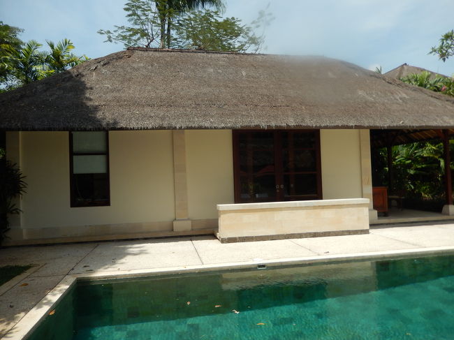 　ここが一階の私のお部屋。セカンドルーム。<br /><br />　ここも文句なく広い。