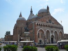 サンタントニオ聖堂（Basilica di Sant’Antonio）