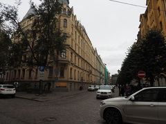 街の北側、新市街のアルベルタ通りにはユーゲントシュティール建築の建物が集まっています
建築様式としてはあまり聞きませんが、ラトビアでは名高い建築様式のようです

残念、ここで雨が降ってきてしまいました