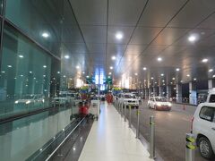 ホテルから10分で着いちゃいました

アメニティはありませんし、お世辞にも室内は綺麗というわけではありませんが、夜着いて翌日早朝出発するなら近くて便利なホテルでしたね