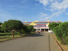 てくてくターミナルビルへ