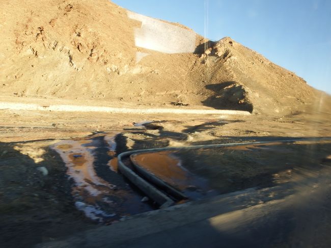 農業用水路かな？