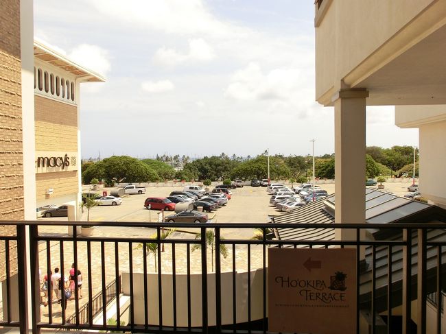 アラモアナショッピングセンターへ。