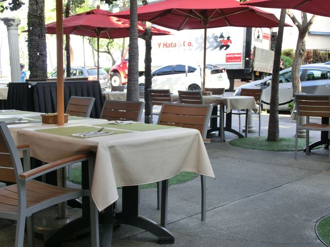 着いた時はまだ空いていました。<br /><br />この後、続々と混んできました。