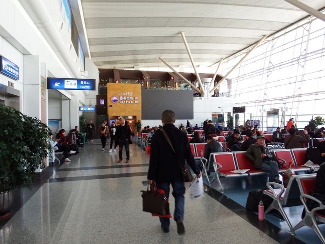 お疲れの方は喫茶店に行ったり、レストランに行ったりして寛ぐこともできます。<br />また、チベット土産もここなら色々とたくさん売っていますよ！