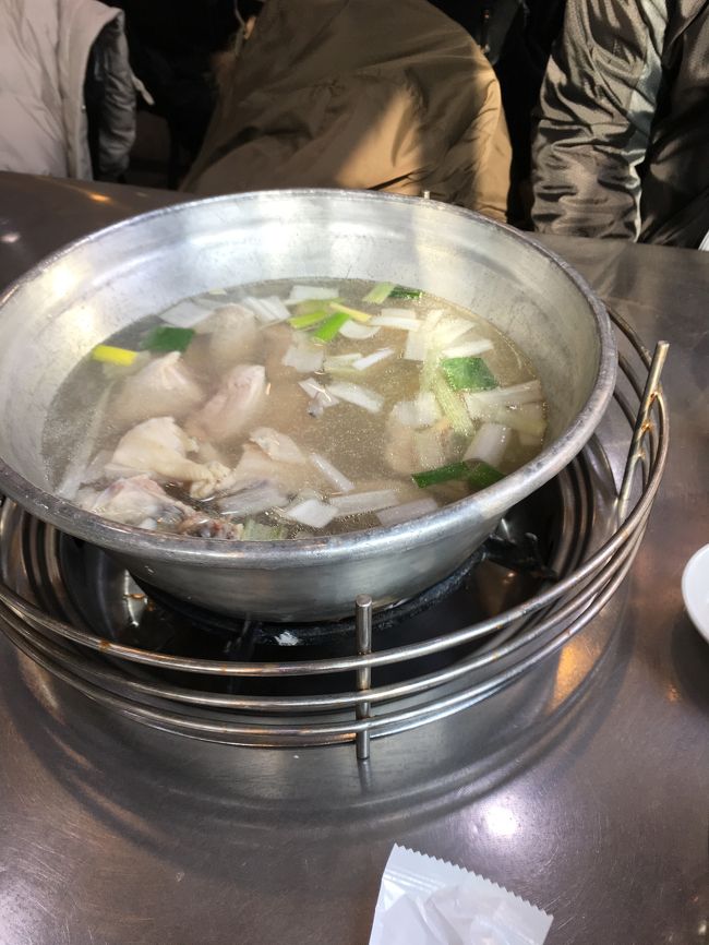 東大門で日本人から有名と…<br />最悪！定員が態度超悪！<br />二度と行かない<br />タッカンマリ