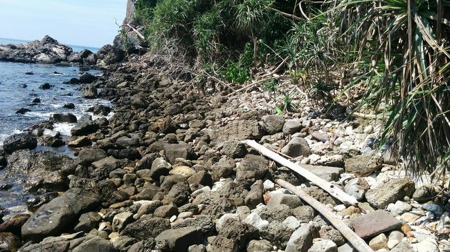 振り返るとこんな景色。<br />もう戻れない‼