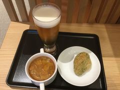 2018/9/22
ホテルで朝食を済ませて、レンタカーを返却。
ダイヤモンドプレミアラウンジでちょっと早い昼食にしました。