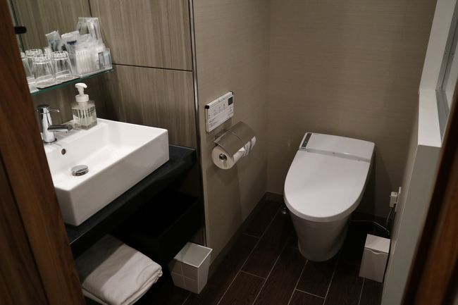 シンプルながら機能的な作り。