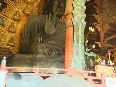 ズ～ン！！！
小学校の修学旅行以来です
この大きな仏像が奈良時代に造られたなんて
凄いことですね
人々の血と汗と尊い犠牲があったんだろな…