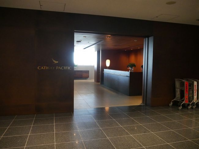 今日はキャセイパシフィックのラウンジにきました。