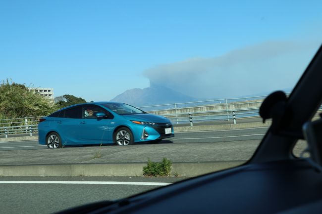 本日の宿泊地、霧島に向かいます。一般道を海沿いにのんびりと走ります。