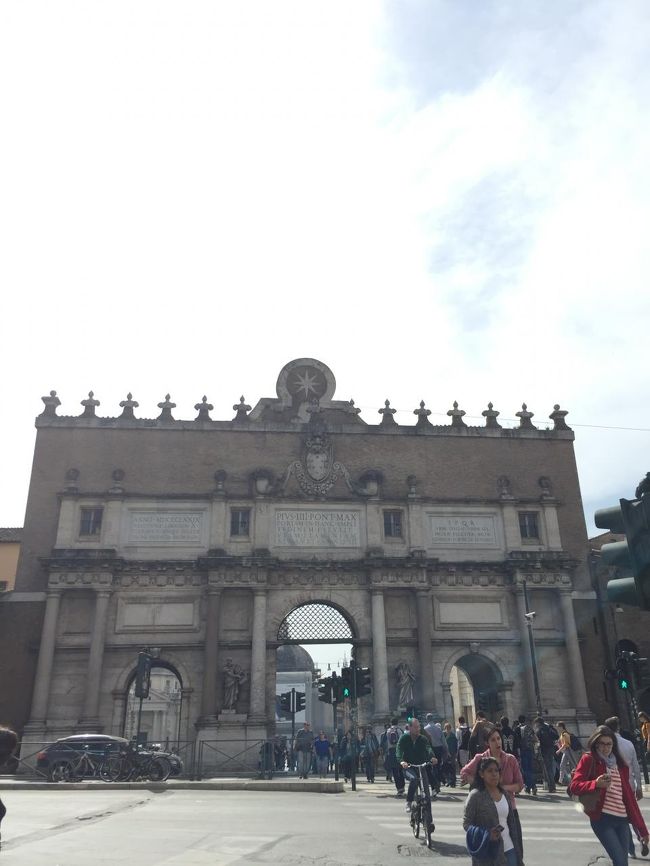 スペイン広場へ行くためにポポロ広場で下車