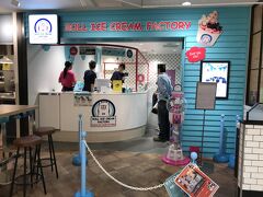 名古屋・栄『LACHIC』B1F【ROLL ICE CREAM FACTORY】

2018年6月28日にオープンした【ロールアイスクリームファクトリー】
名古屋・ラシック店の写真。

原宿にもあります。