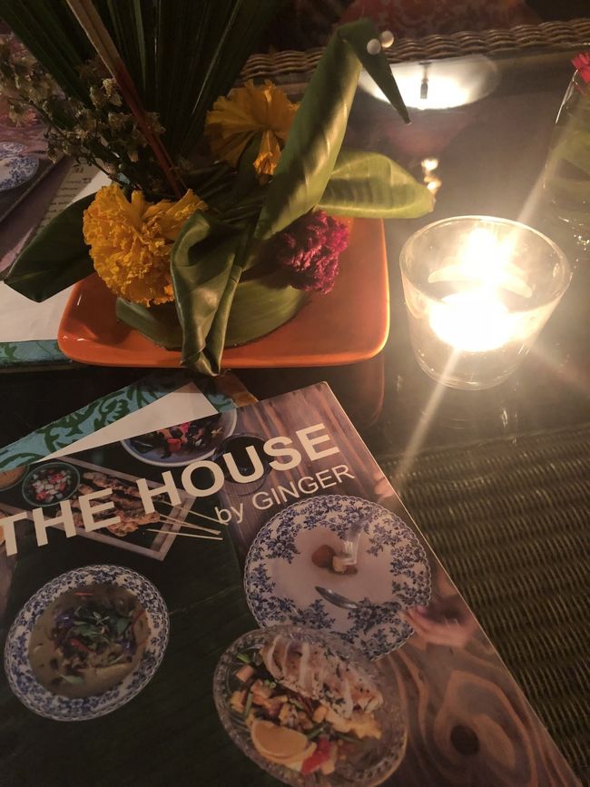 「THE HOUSE Restaurant/GINGER」<br /><br />今日のディナーはおしゃれなレストラン、ジンジャーに行って来ました。<br />欧米人が多く、比較的お高めなお店ですが雰囲気はとてもステキ！！！<br />(今日のチキンが3回食べれる位の金額)