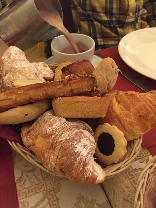 ホテルの朝食<br />