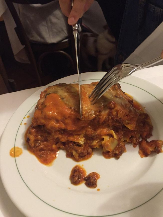 イタリア最後の晩餐<br />ホテル近くのレストラン<br />おいしかったけど、対応はいまいち